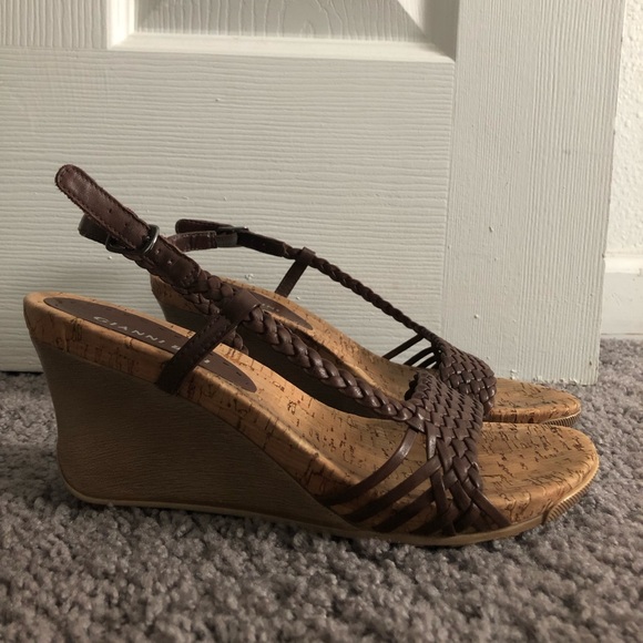 Gianni Bini Wedges - Picture 2 of 5
